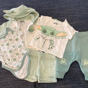 GUC 5 piece baby Yoda set
